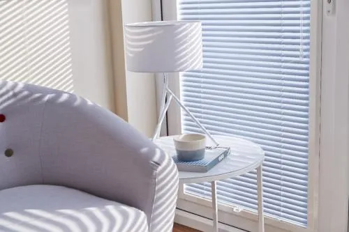 HILLARYS-PLEATED-CONSERVATORY-SWANICK-00184-RT